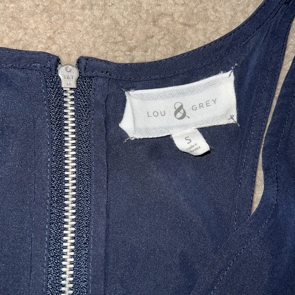 Lou & Grey Navy Sleeveless V-neck Racerback Romper - Picture 8 of 10